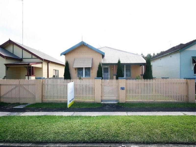 15 Frith Street, Mayfield NSW 2304