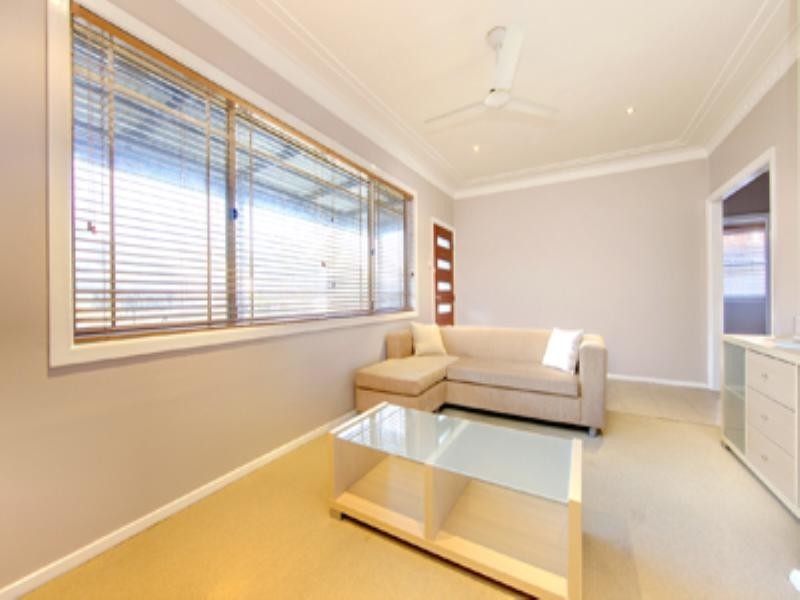 35 Kenibea Avenue, Kahibah NSW 2290