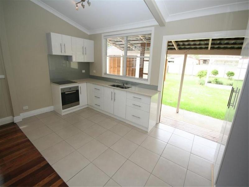 31 Gow Street, Hamilton NSW 2303