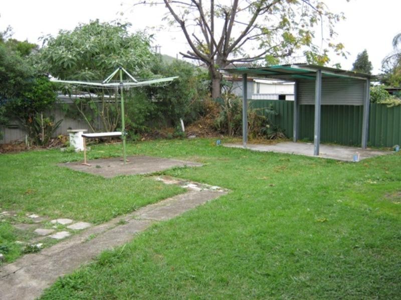 10 Mallee Street, Gateshead NSW 2290