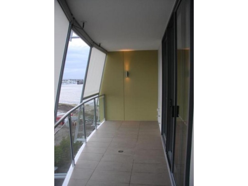 404/19 Honeysuckle Drive, Newcastle NSW 2300