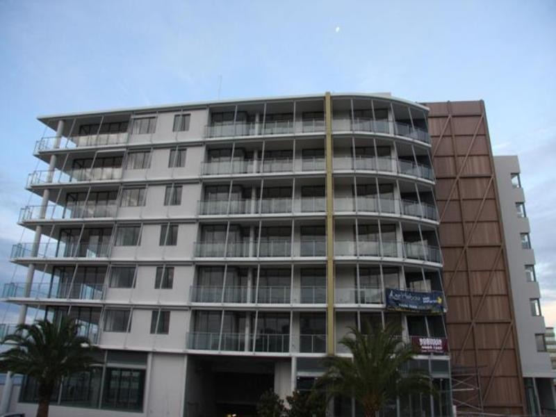 404/19 Honeysuckle Drive, Newcastle NSW 2300