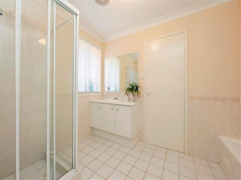 7a Robertson Street, Carrington NSW 2294