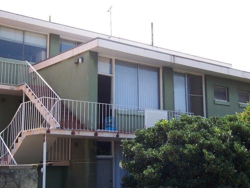 1/4 Hillview Crescent, Newcastle NSW 2300