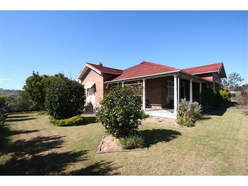 15 Dowling Street, Dungog NSW 2420