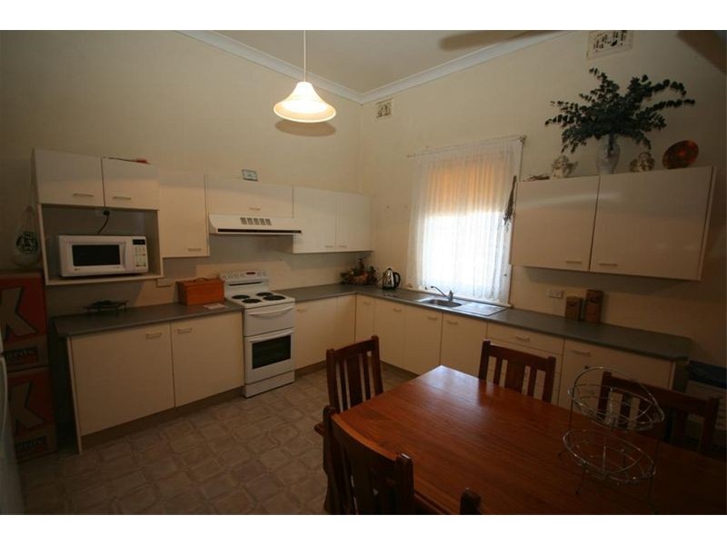 15 Dowling Street, Dungog NSW 2420