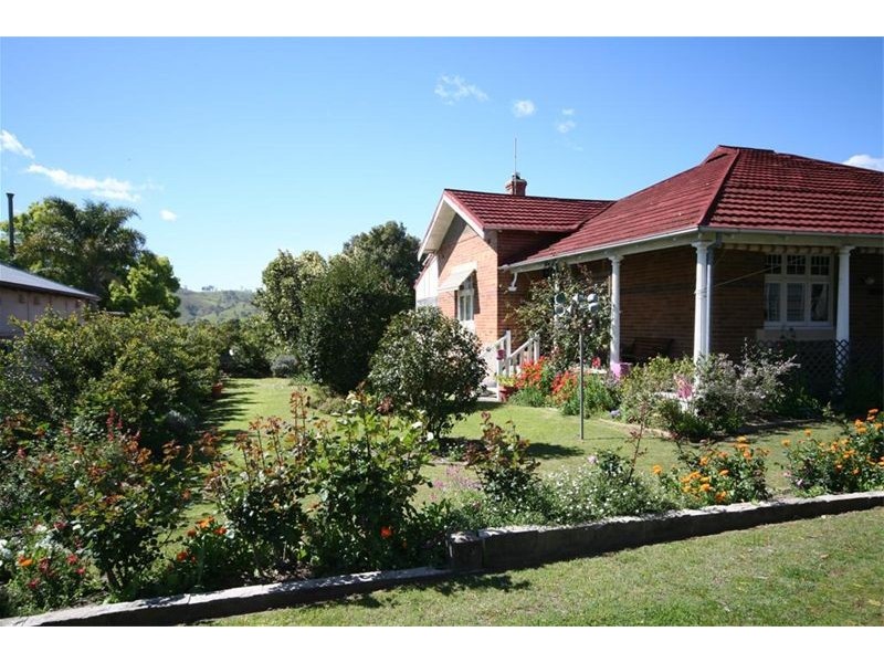 15 Dowling Street, Dungog NSW 2420