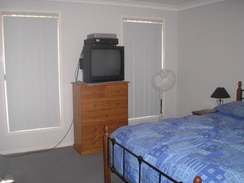 8 Ebony Close, Fletcher NSW 2287