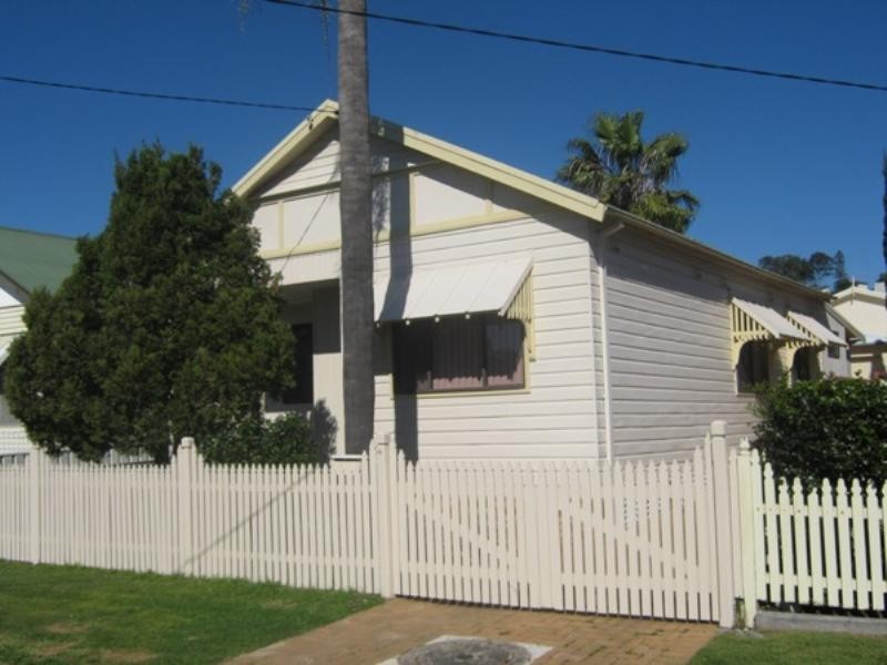 35 Moira Street, Adamstown NSW 2289