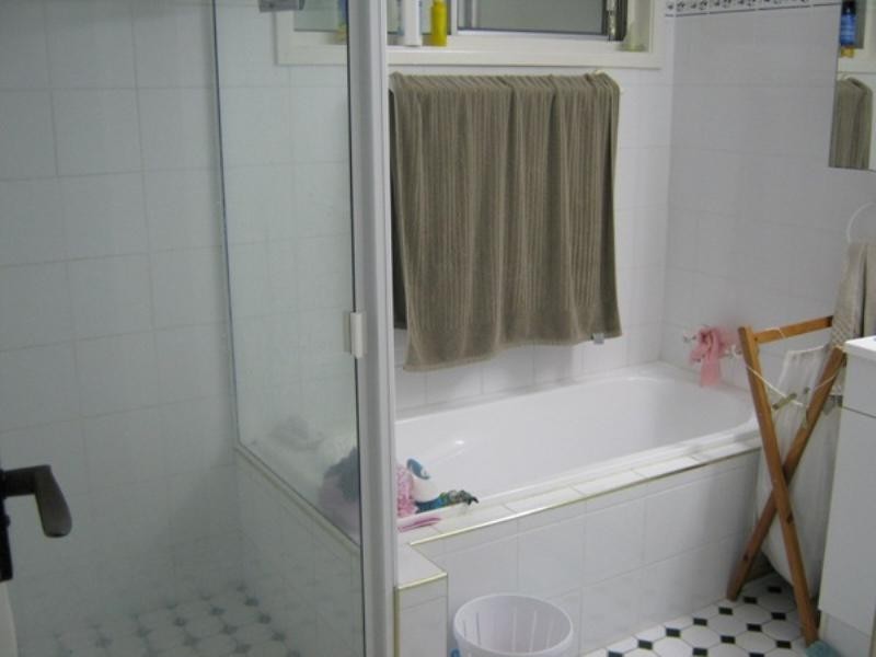 1 Mimosa Avenue, Charlestown NSW 2290