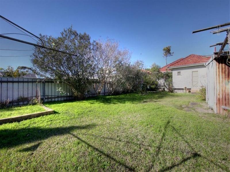 20 Harle Street, Hamilton South NSW 2303