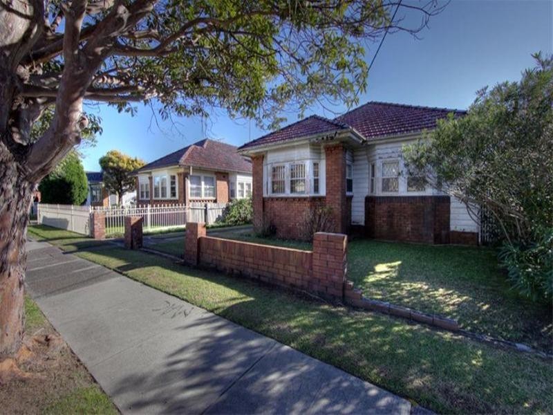 20 Harle Street, Hamilton South NSW 2303