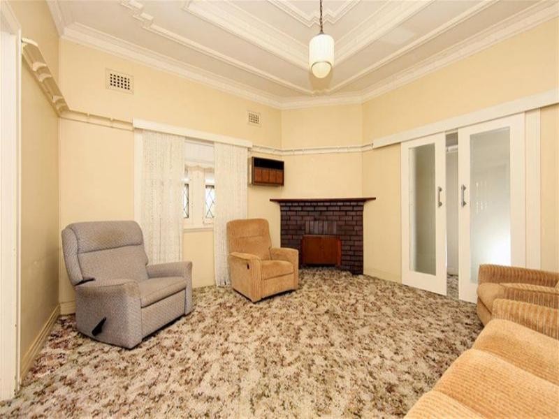 20 Harle Street, Hamilton South NSW 2303