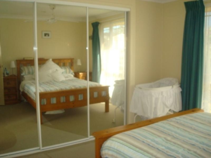 14 Finch Close, Cameron Park NSW 2285