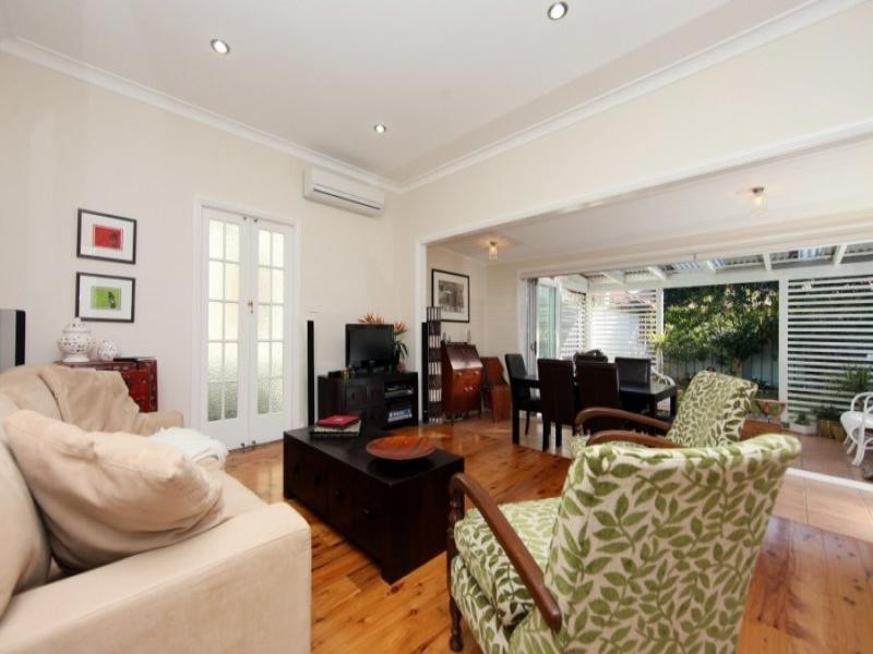 146 Lindsay Street, Hamilton NSW 2303