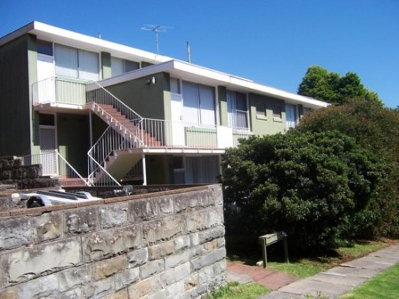 3/4 Hillview Crescent, Newcastle NSW 2300