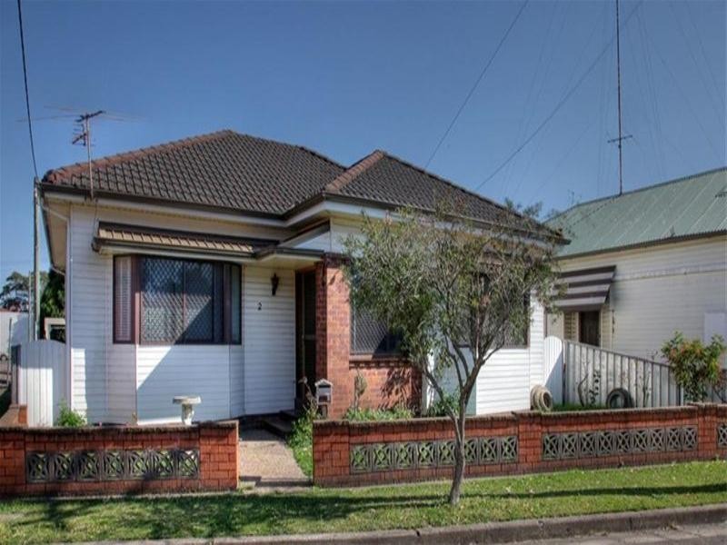 2 Thomas Street, Mayfield NSW 2304