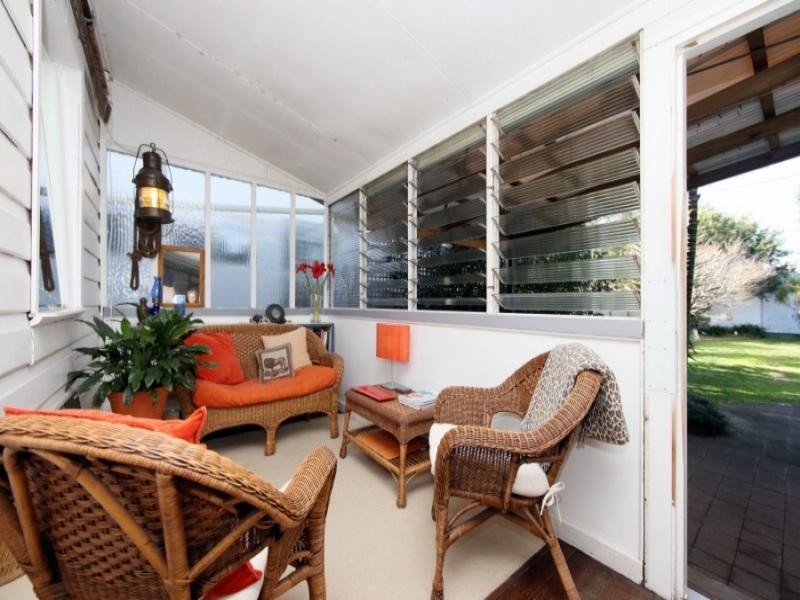 49 Teralba Road, Broadmeadow NSW 2292