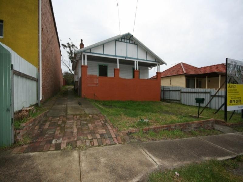 9 Gen Street, Belmont NSW 2280