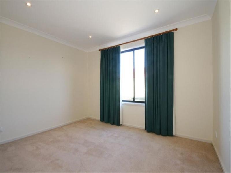 80 Cleary Street, Hamilton NSW 2303