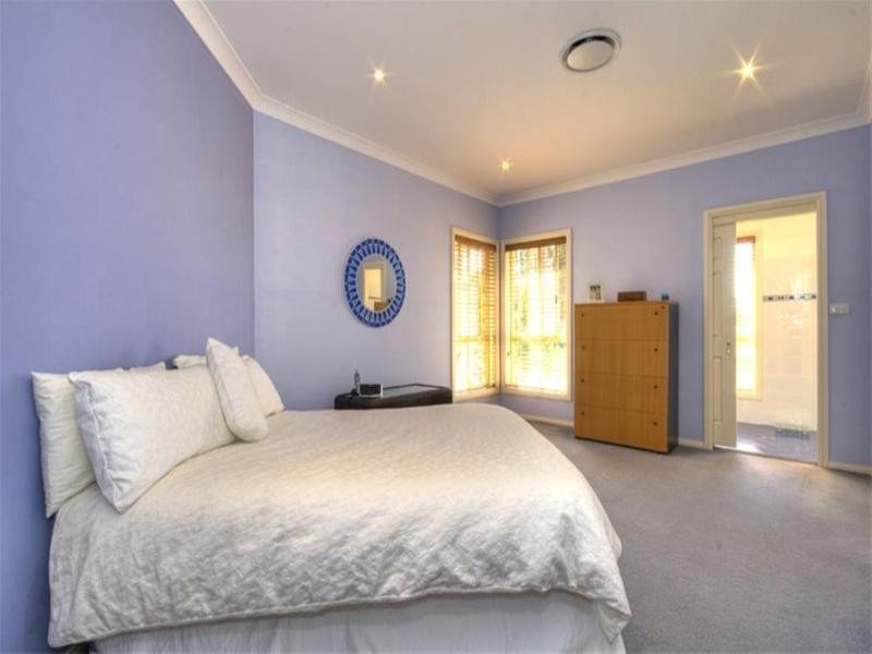 11 Regency Place, Floraville NSW 2280