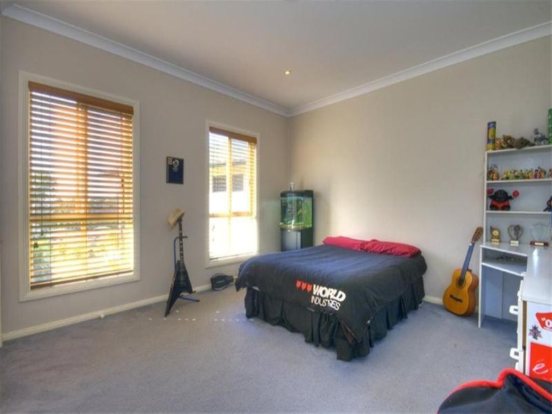 11 Regency Place, Floraville NSW 2280