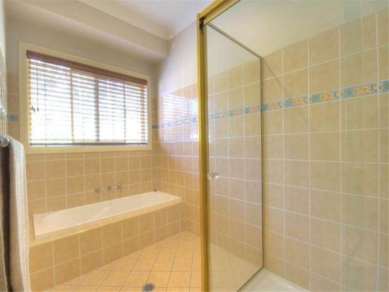 11 Regency Place, Floraville NSW 2280