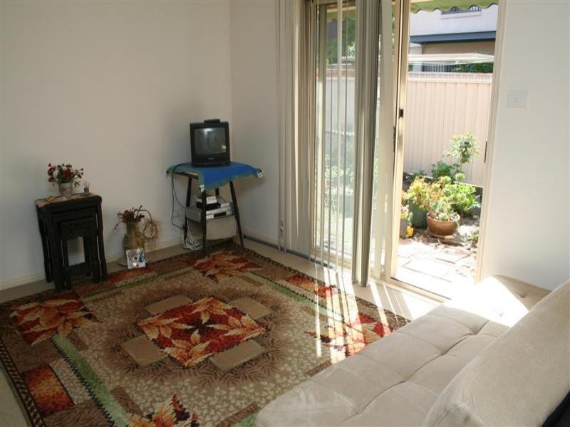 2/136 Broadmeadow Road, Broadmeadow NSW 2292