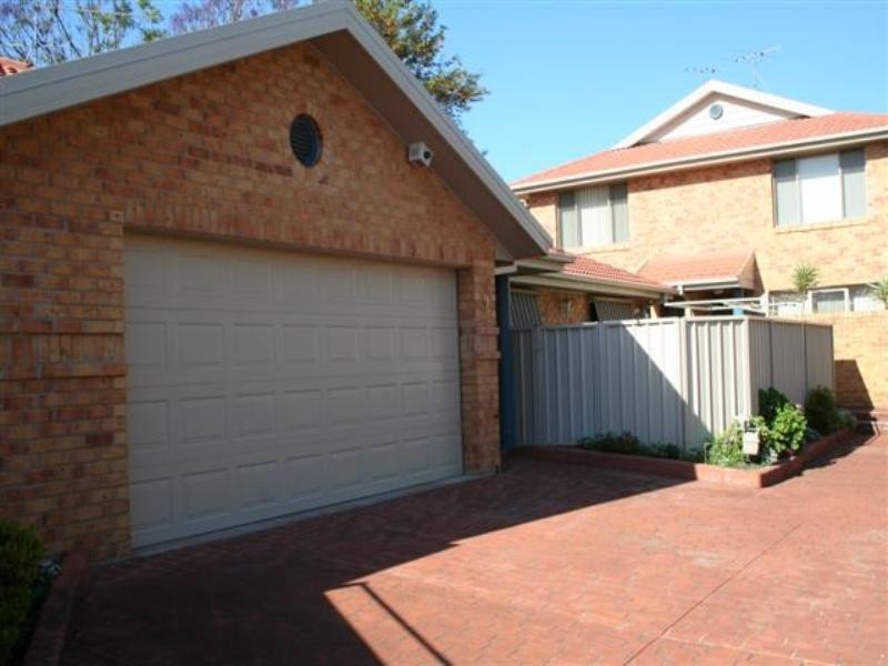 2/136 Broadmeadow Road, Broadmeadow NSW 2292