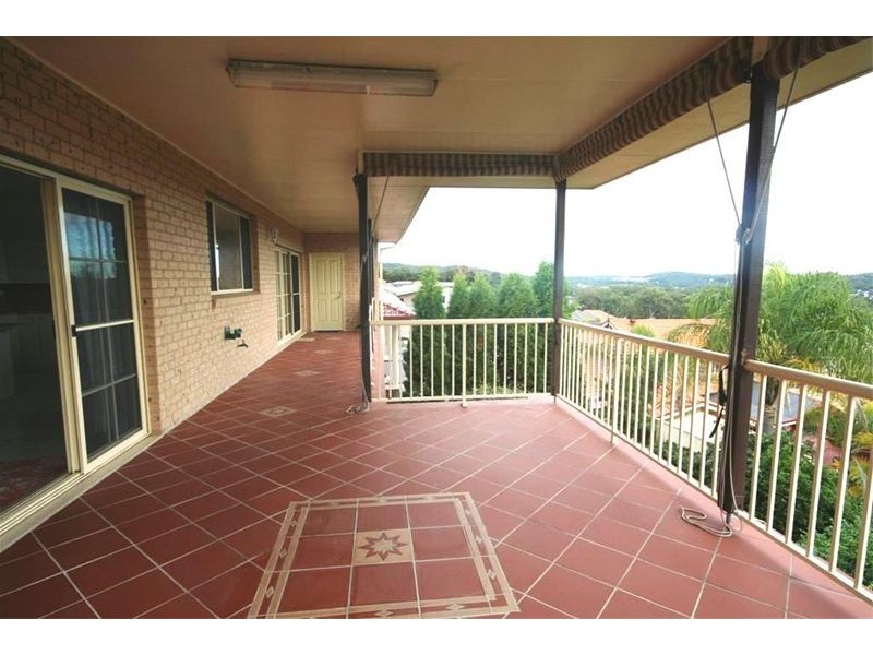 7 Chardonnay Court, Eleebana NSW 2282