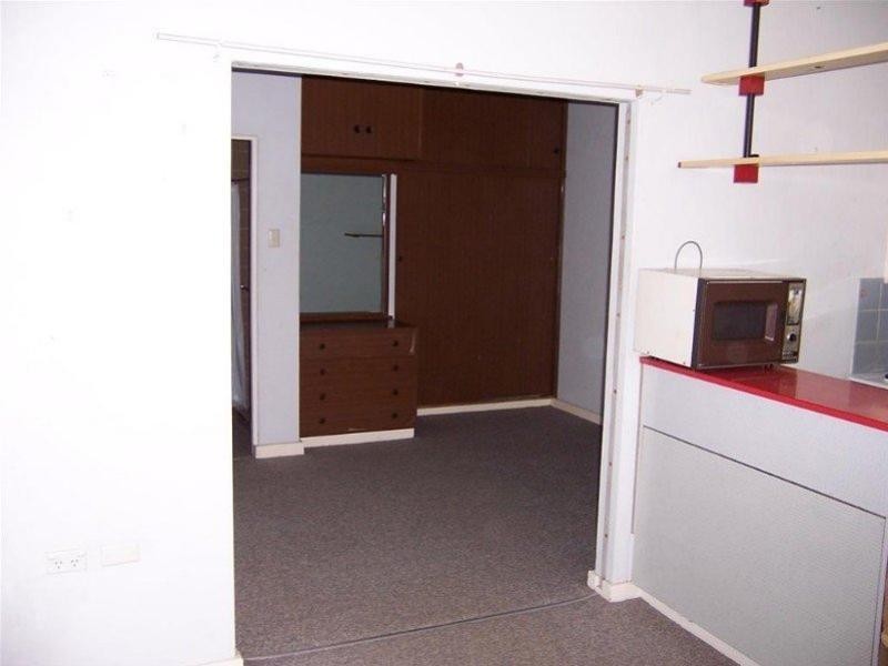 4/4 Hillview Crescent, Newcastle NSW 2300