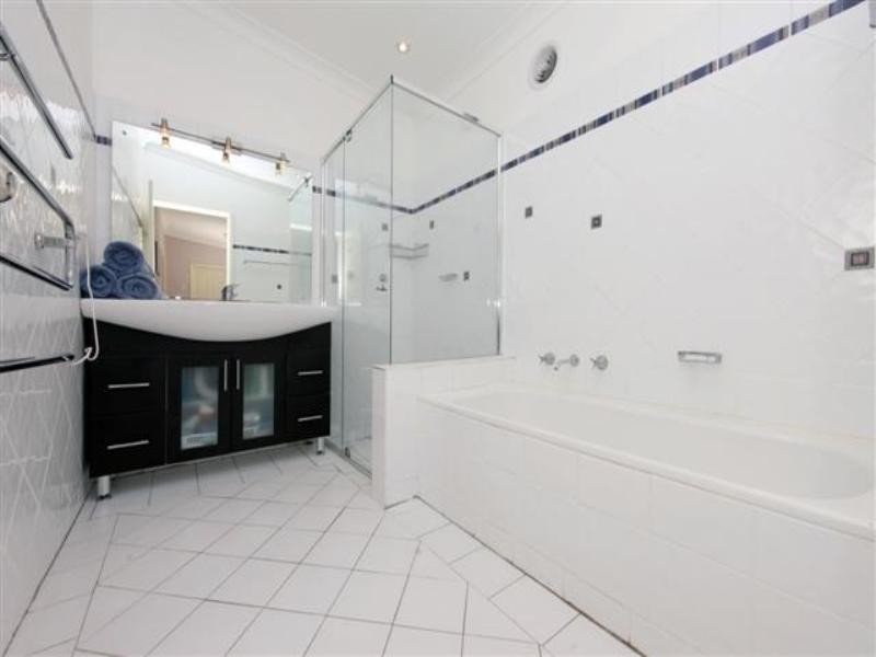 14 Whalan Street, Garden Suburb NSW 2289