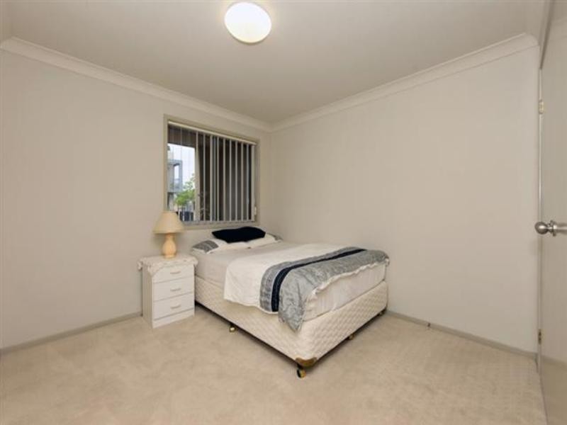 2/2 Woolshed Place, Maryville NSW 2293