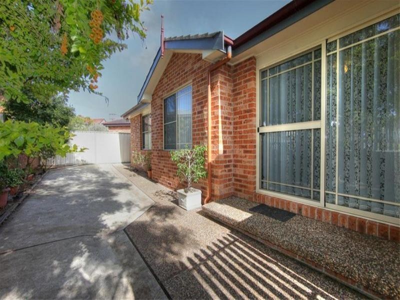 2/120 Young Road, Lambton NSW 2299