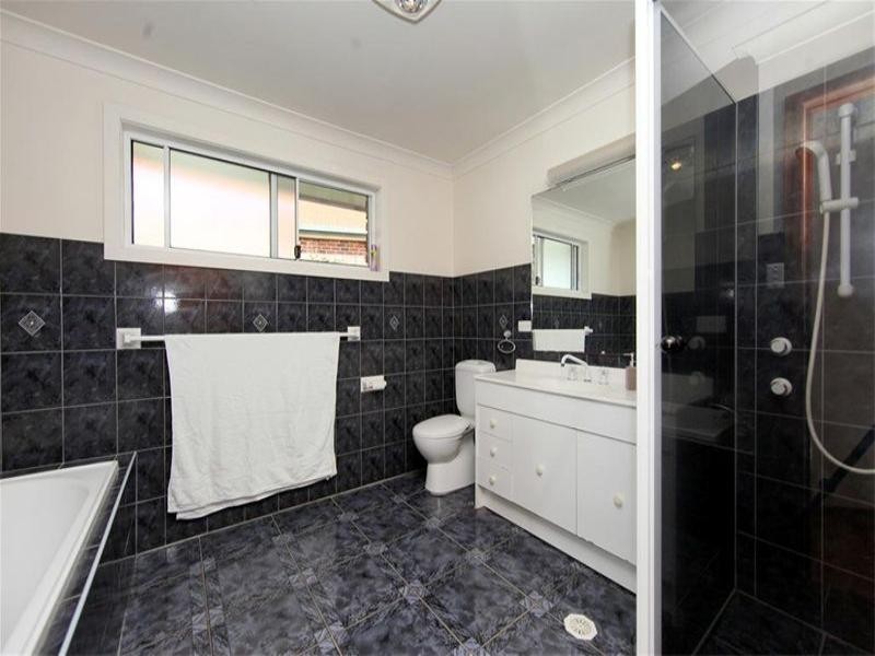 25 Honeyeater Place, Tingira Heights NSW 2290