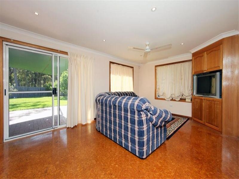 25 Honeyeater Place, Tingira Heights NSW 2290