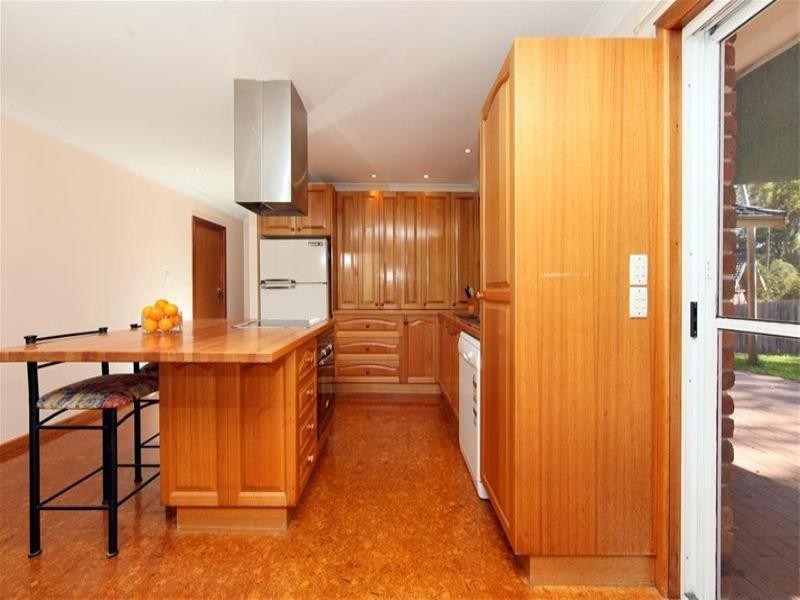 25 Honeyeater Place, Tingira Heights NSW 2290