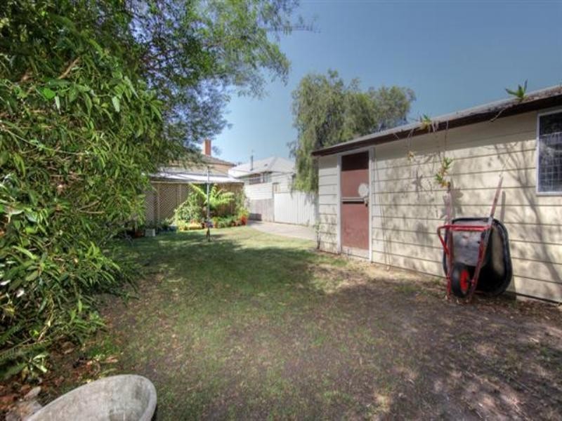 33 Harle Street, Hamilton South NSW 2303