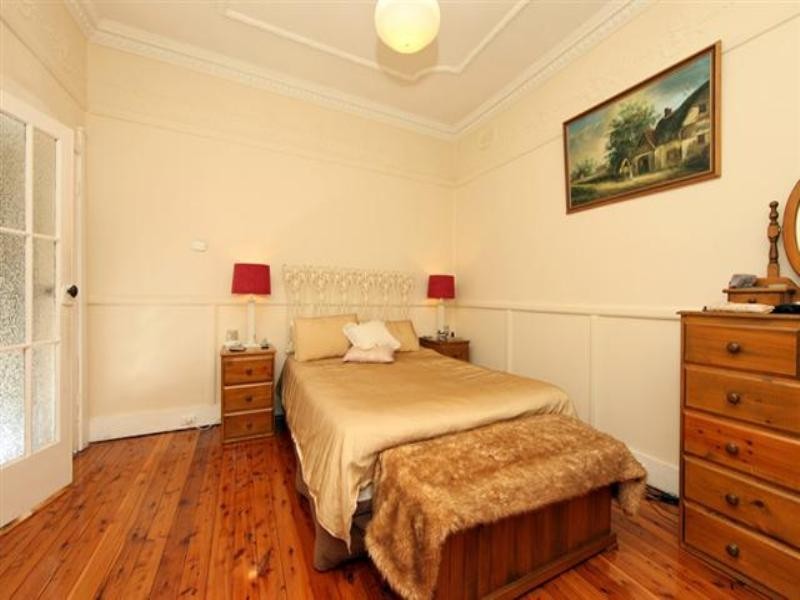 33 Harle Street, Hamilton South NSW 2303