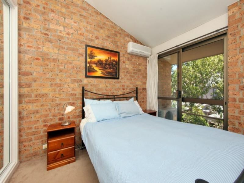 2/27 Corlette Street, Cooks Hill NSW 2300