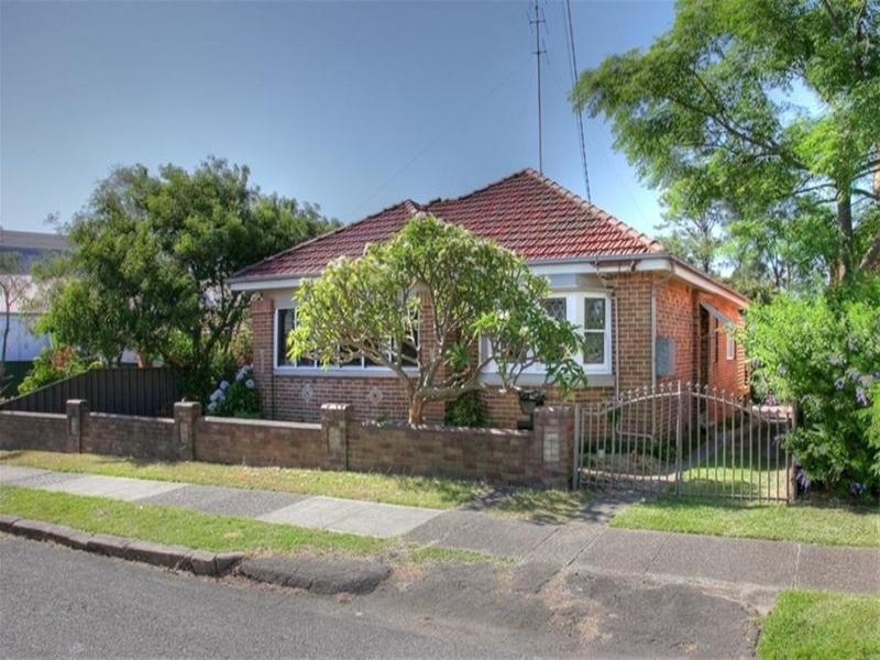 186 Denison Street, Hamilton NSW 2303