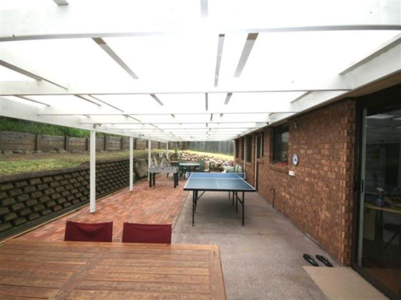 16 Maclean Close, Cardiff NSW 2285