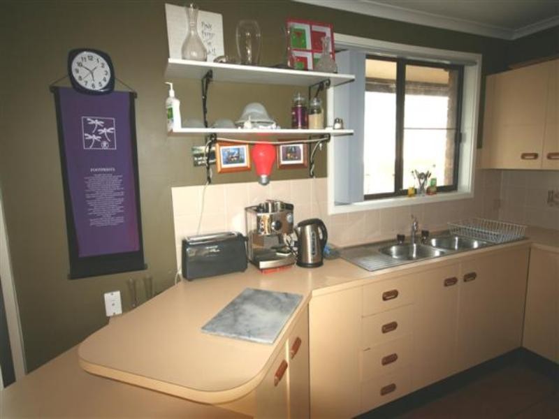 16 Maclean Close, Cardiff NSW 2285