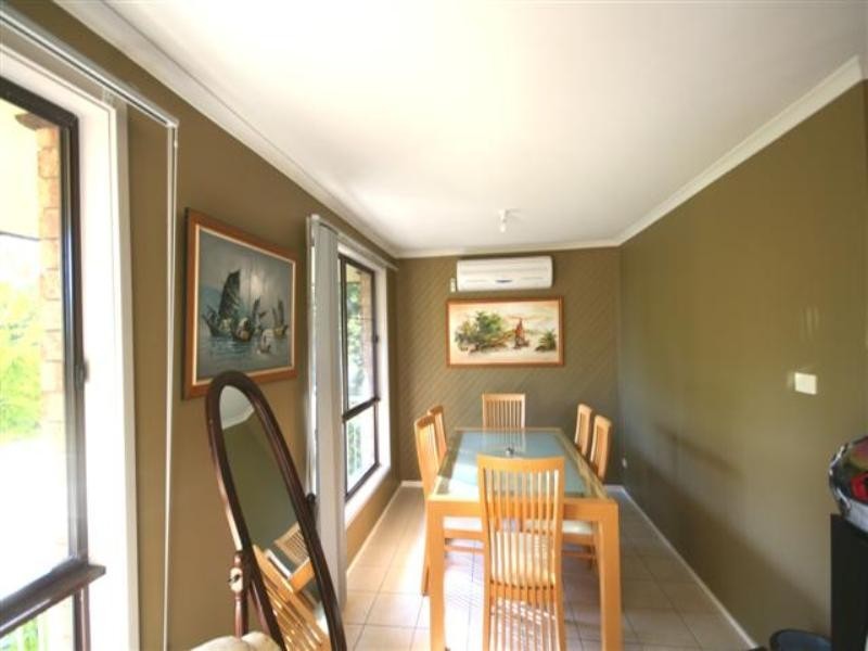 16 Maclean Close, Cardiff NSW 2285