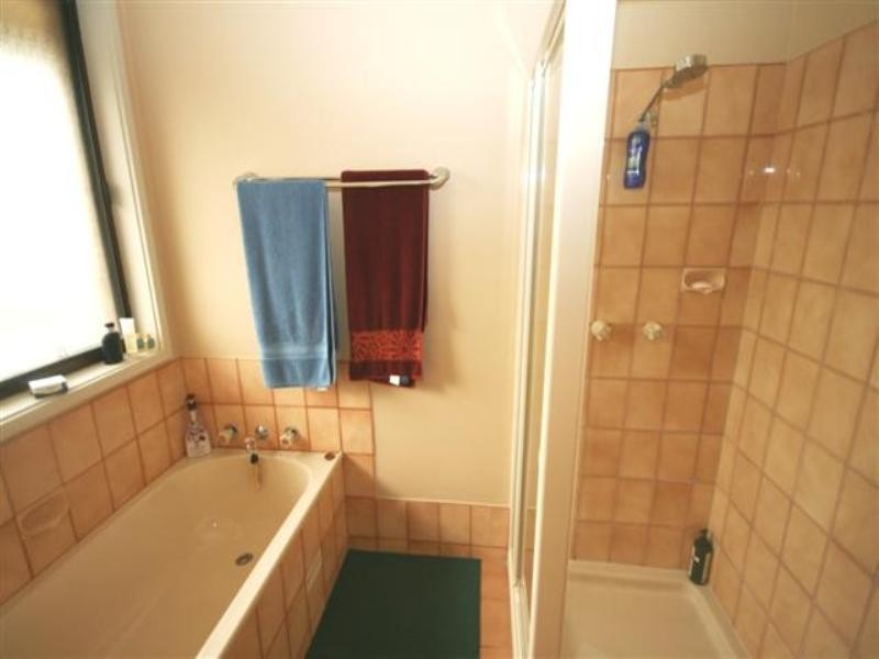 16 Maclean Close, Cardiff NSW 2285