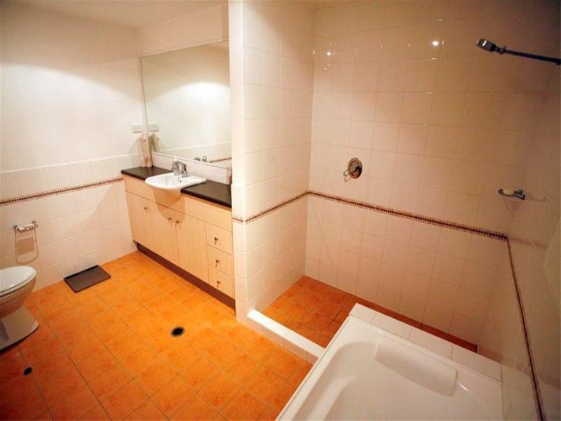 102/4 Ravenshaw Street, Newcastle NSW 2300