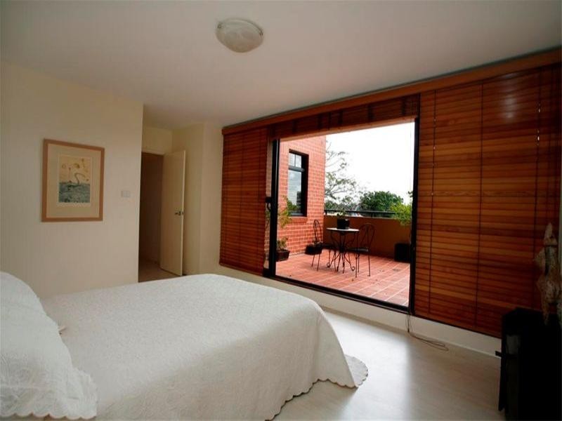 102/4 Ravenshaw Street, Newcastle NSW 2300