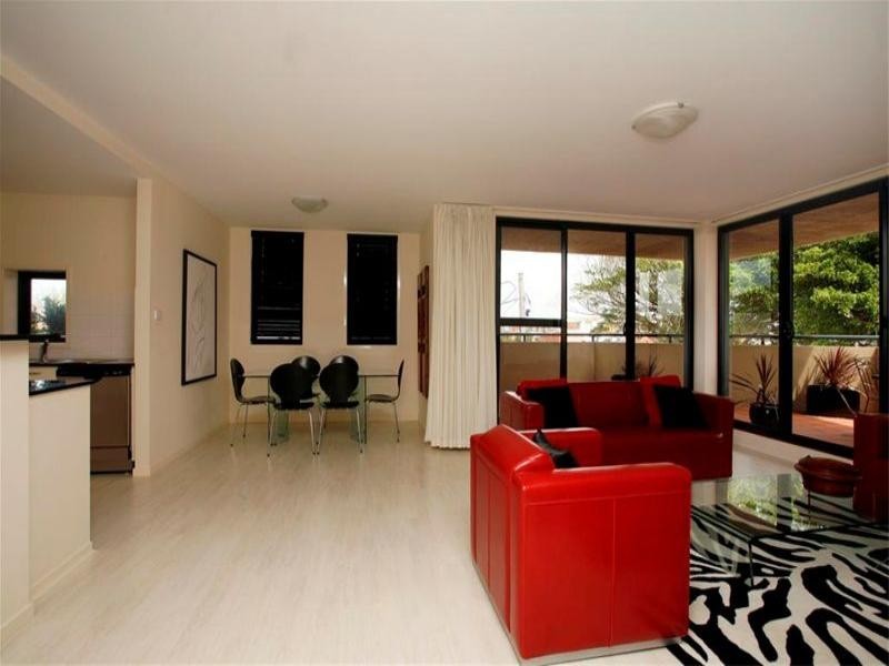 102/4 Ravenshaw Street, Newcastle NSW 2300