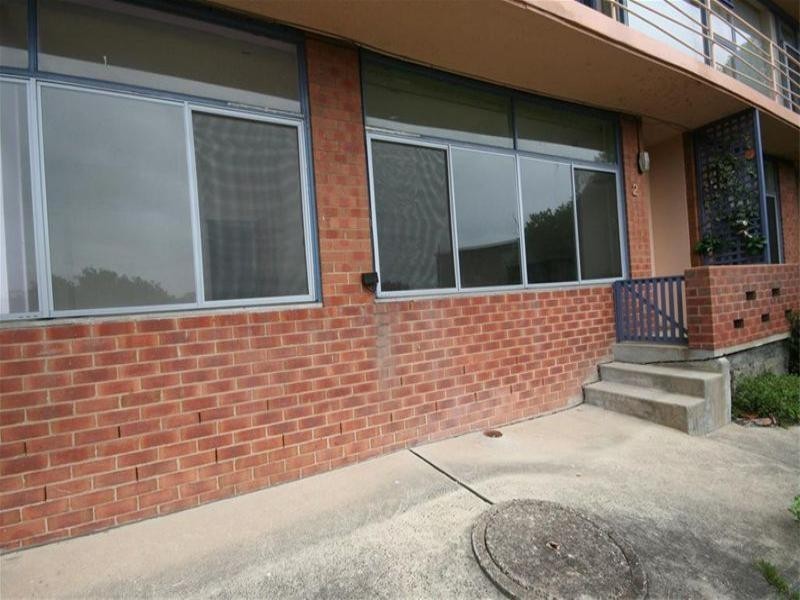 2/12 Anzac Parade, The Hill NSW 2300