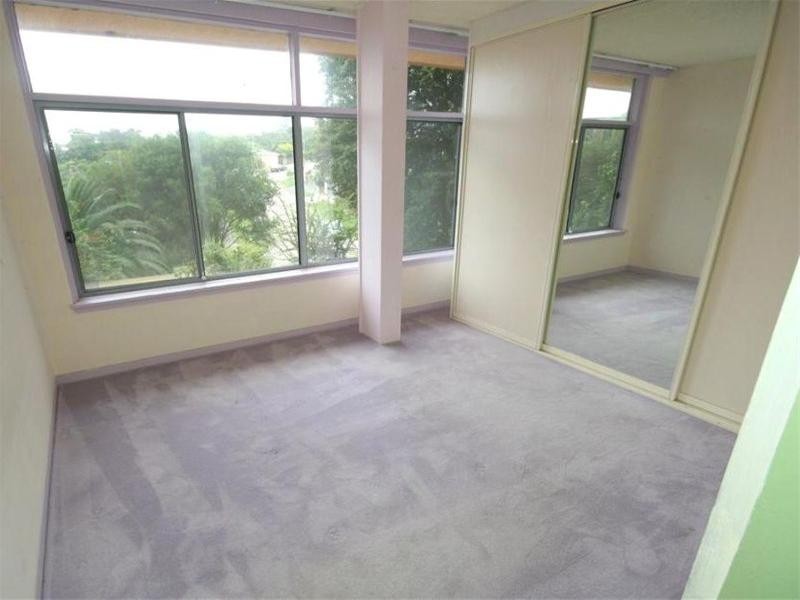 2/12 Anzac Parade, The Hill NSW 2300